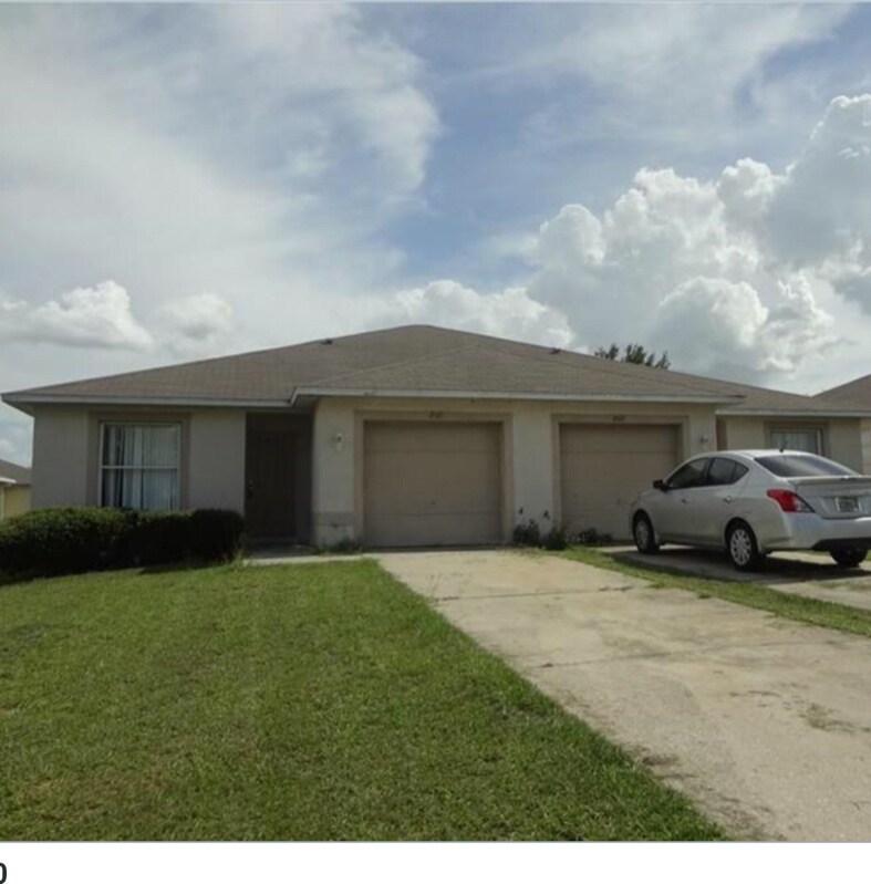 2625 Hollow Ln, Leesburg, FL 34748 Room for Rent in Leesburg, FL