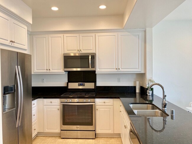 Building Photo - 1841 Belize Ln