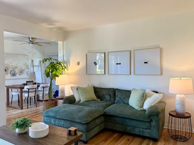 Foto del edificio - 6656–6670 W 86th Pl Los Angeles, CA 90045