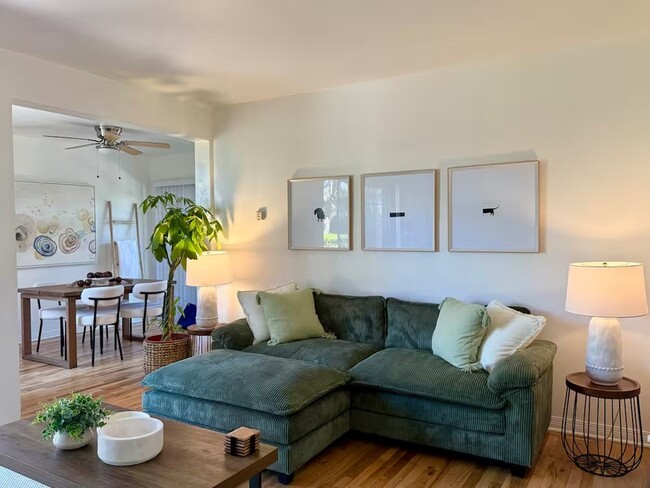 Building Photo - 6656–6670 W 86th Pl Los Angeles, CA 90045