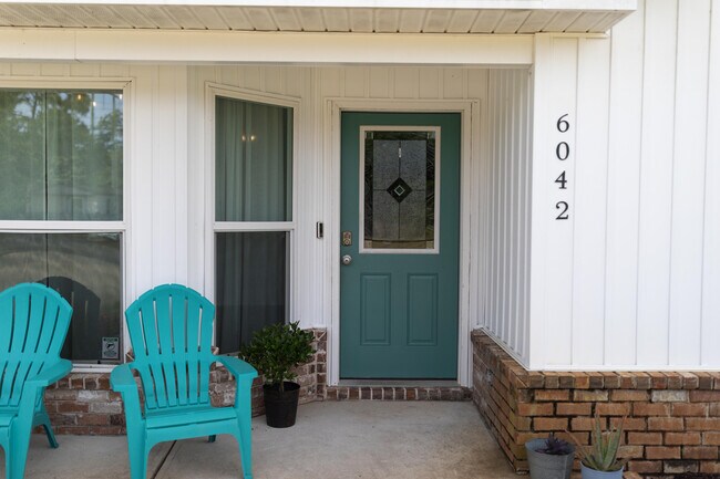 Foto del edificio - 6042 Capitol Dr