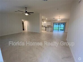 Building Photo - 309 SE 19th Ln