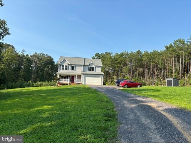 Building Photo - 16209 Round Hill Rd