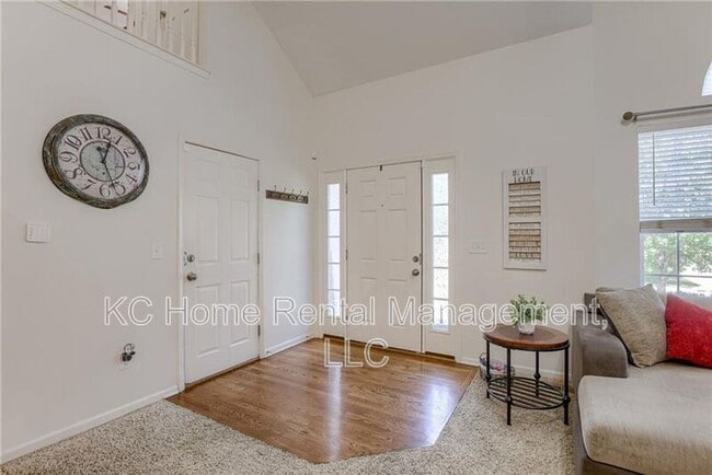 Building Photo - 20621 W 125th Ct