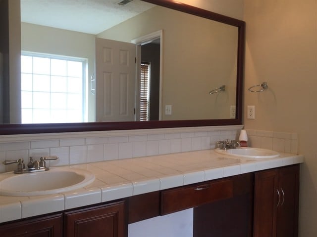 Foto del edificio - 5104 Brookstone Ct