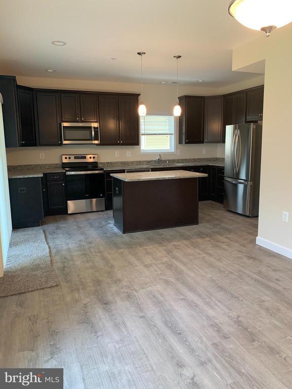 Building Photo - 8927 Erie Ave