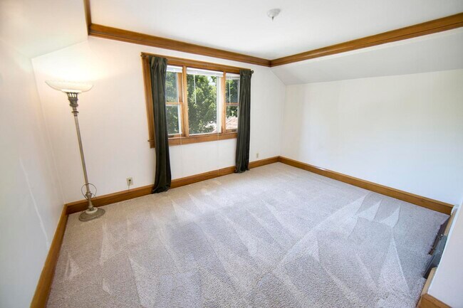 Foto del edificio - 938 S 77th St