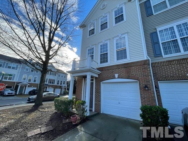 Primary Photo - 1672 Brook Fern Way