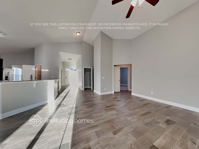 Foto del edificio - 2813 Santiago Circle