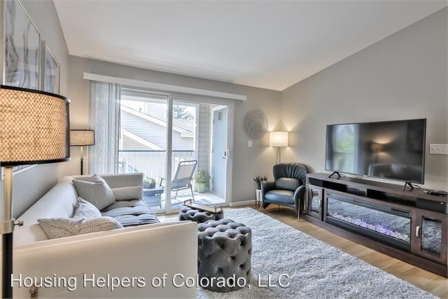 Building Photo - 1 br, 1 bath House - 1190 Opal Place #203