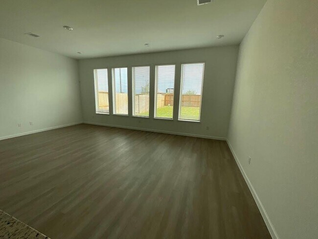 Foto del edificio - 4138 Balboa Dr