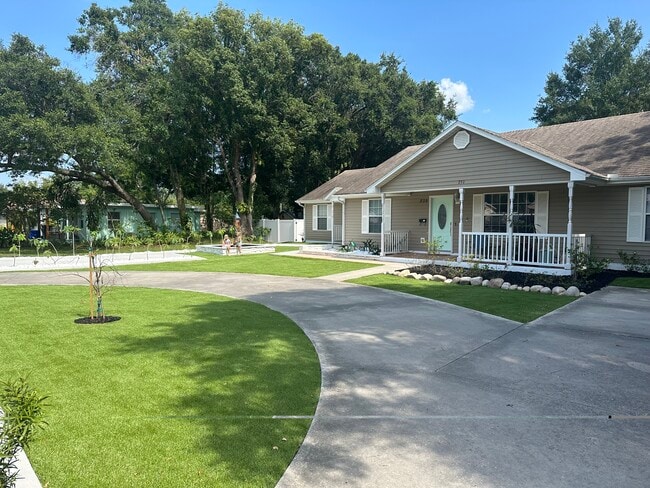 Building Photo - 230 E Story Rd