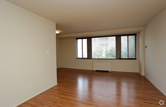 Living Area - Pennsylvania House