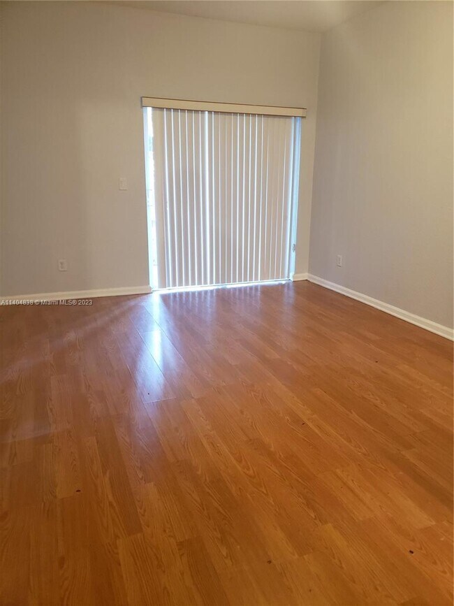 Building Photo - 1401 S Santa Catalina Cir