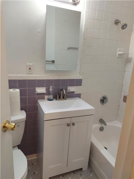 Photo - 139 Willard St Apartment