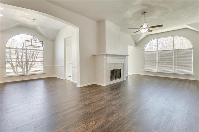 Building Photo - 2701 Briarcrest Dr