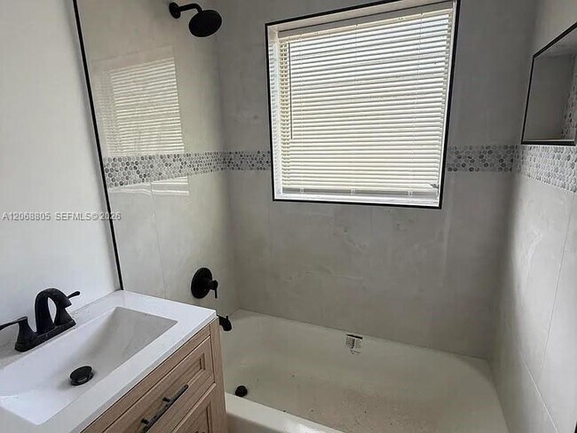 Foto del edificio - 1431 NW 10th Pl
