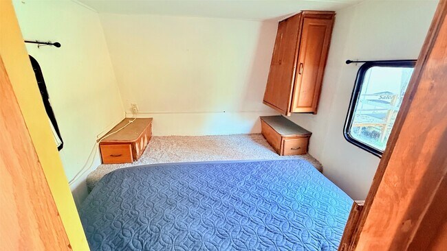 Foto del edificio - 6806 Treefern Dr