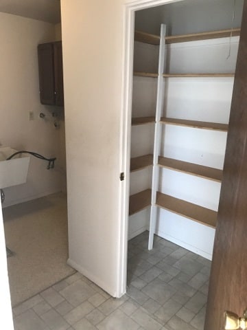 Pantry/Laundry - 485 Dodge Court