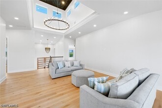 Building Photo - 1836 Harbor Ln
