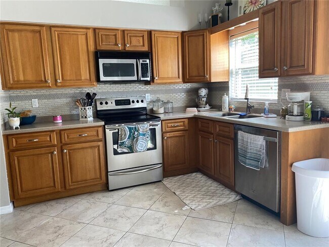 Foto del edificio - 10902 Carnelian Ln