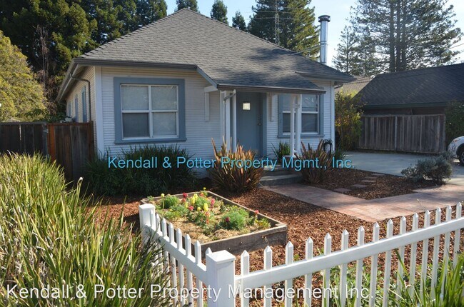 Building Photo - 2 br, 1 bath House - 304 Park Way (Front)