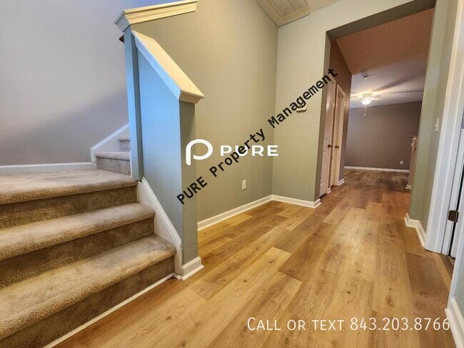 Building Photo - 1204 N University Dr