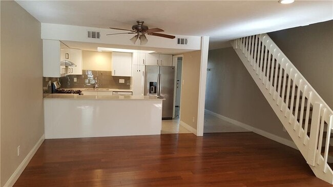 Building Photo - 3523 Greystone Dr