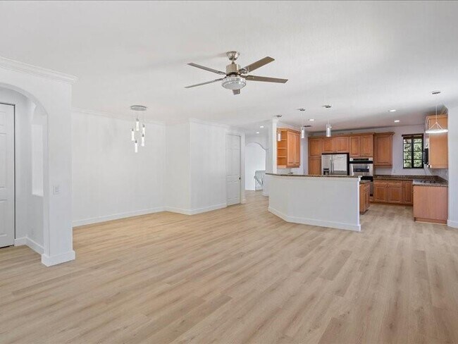 Foto del edificio - 2798 Center Ct Dr