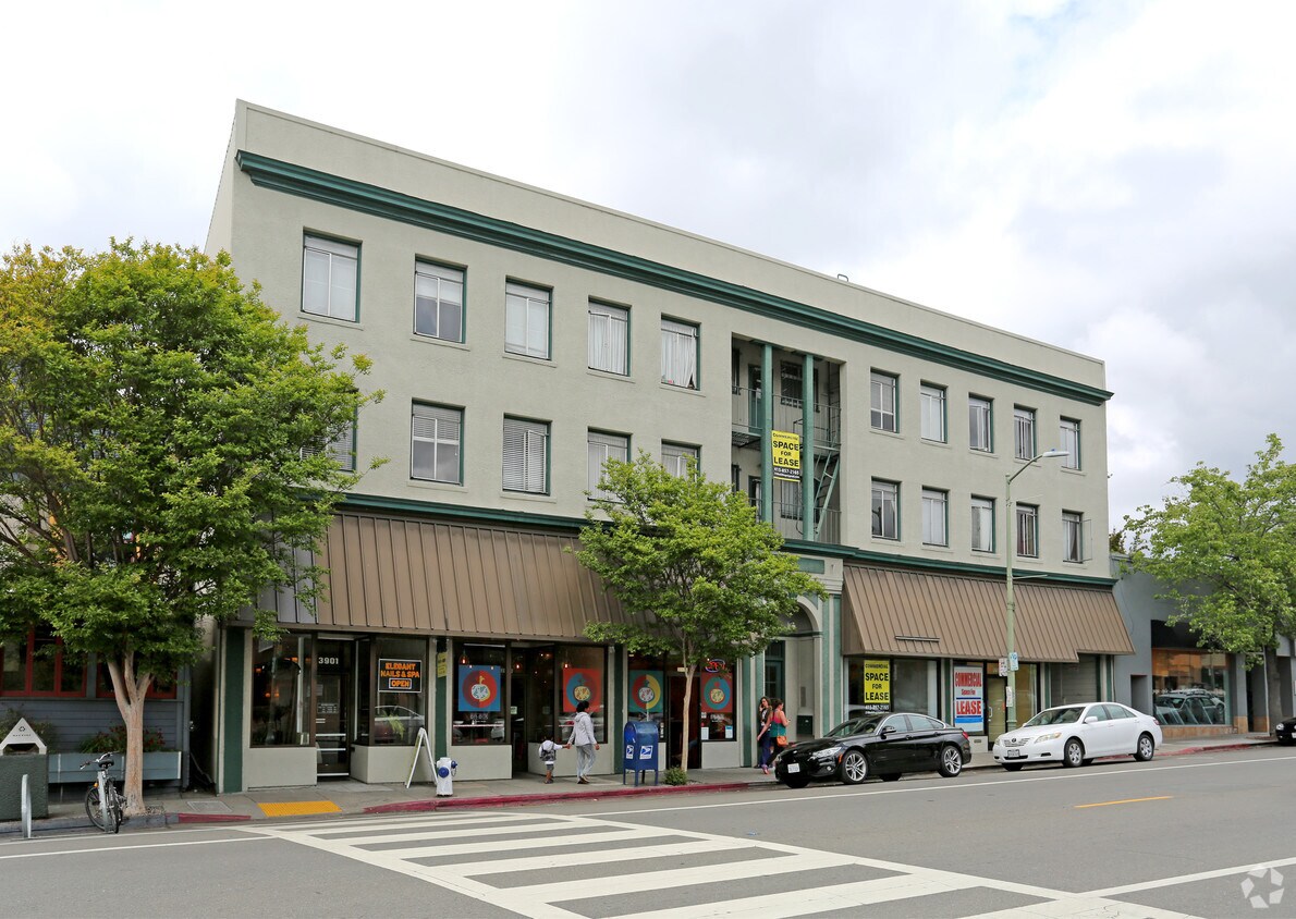 Primary Photo - 3901-3911 Piedmont Ave