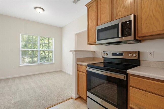 Foto del edificio - 3300 Dogwood Dr