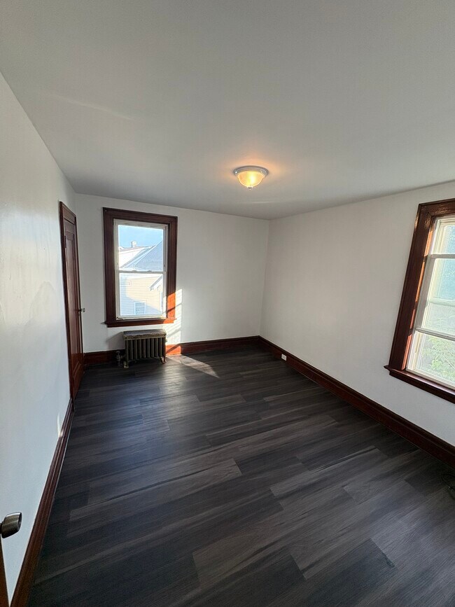 Foto del edificio - 56 Chapman Pl