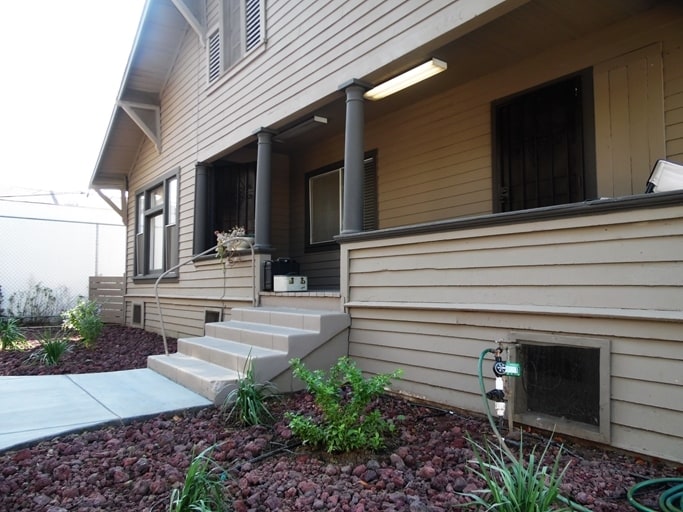Building Photo - 4350-4360 1/2 Willow Brook Ave