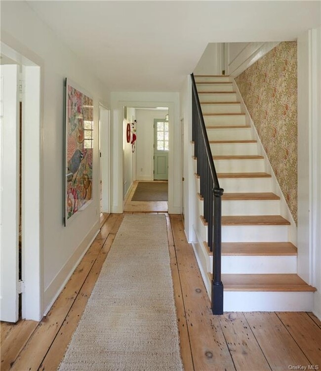 Foto del edificio - 1100 Old Albany Post Rd