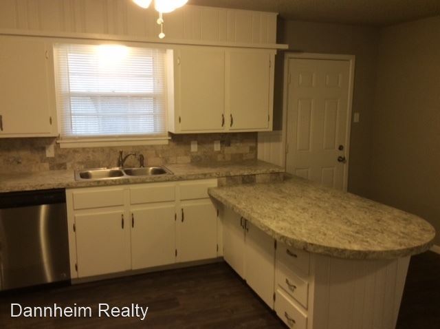 Foto del edificio - 4 br, 2 bath House - 5443 8th Street