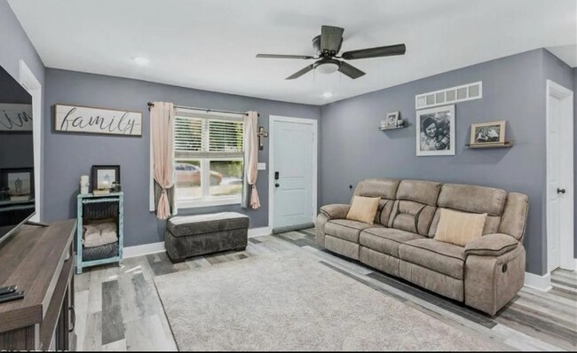 Building Photo - 3910 Nebraska Ave