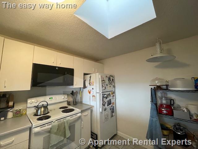 Photo - 175 Beacon St Apartment