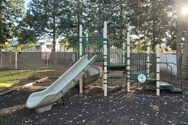 Lynnwood Park Apartment Homes Lynnwood Park Apartment Homes