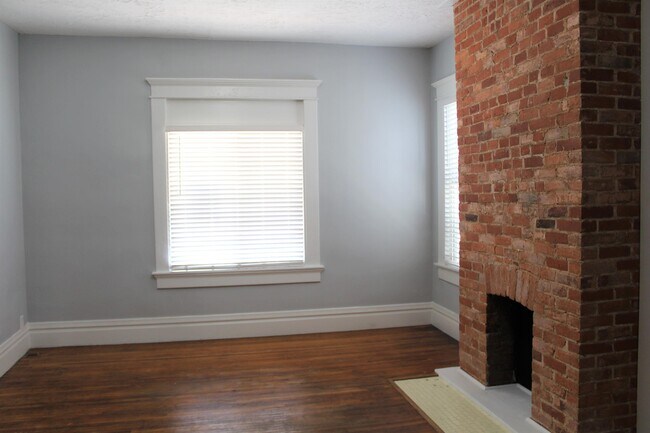 Building Photo - 765 Gilbert St