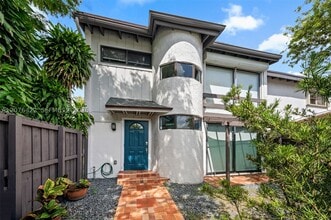 Building Photo - 7140 SW 111th Pl