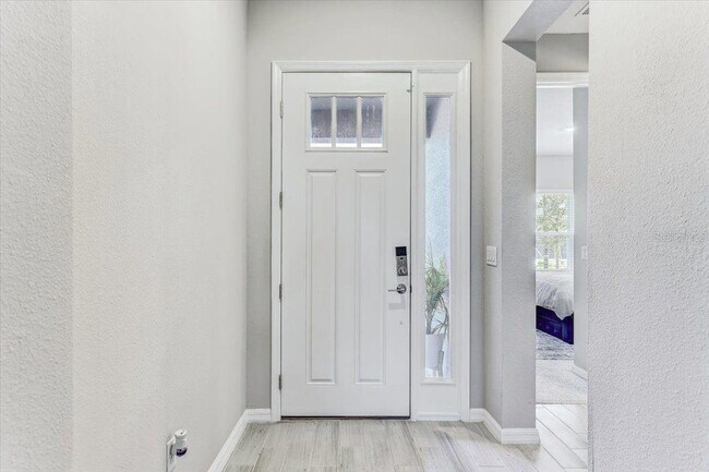 Foto del edificio - 33886 Landsman Lp