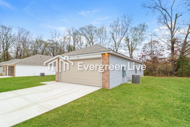 Building Photo - 167 Meadow Dr