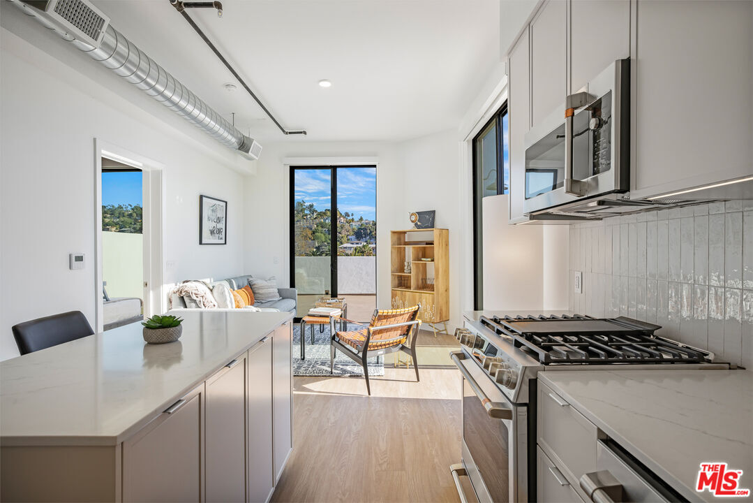 Foto principal - 1221 Myra Ave