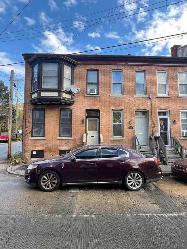 Building Photo - 67 N Franklin Street
