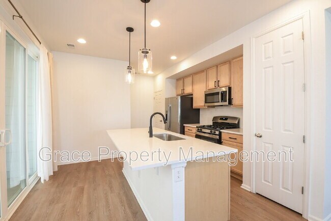 Foto del edificio - 9681 Truckee St