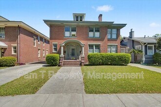 Building Photo - 214 E 48th St