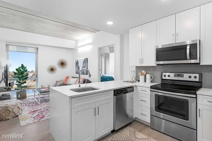 2 br, 1 bath - 40 Point St Unit 233 - 2 br, 1 bath  - 40 Point St Unit 233