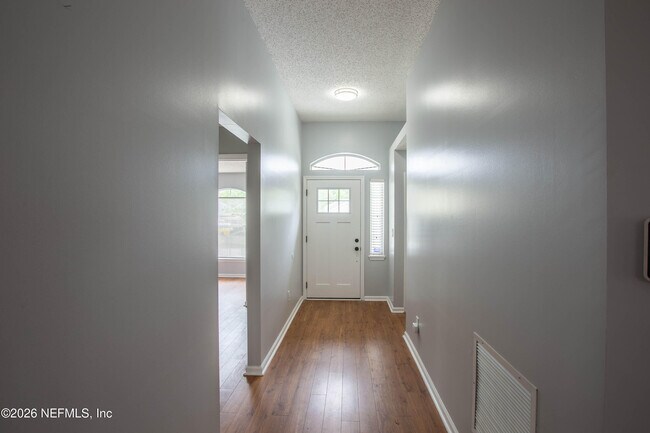 Foto del edificio - 1145 Creeks Ridge Rd