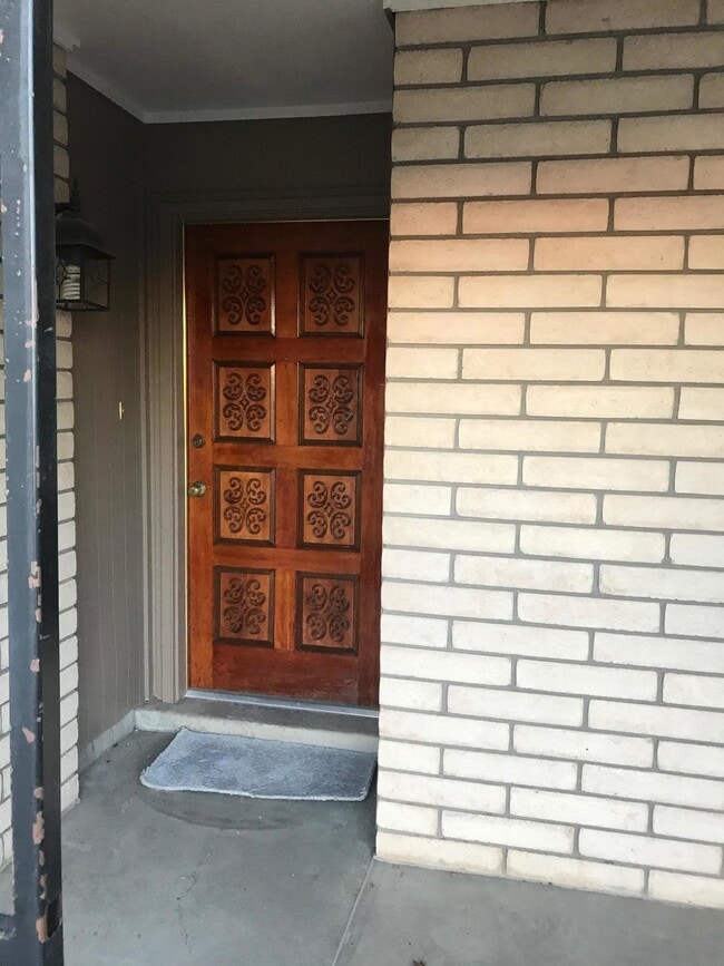 Building Photo - 3437 Running Deer Dr