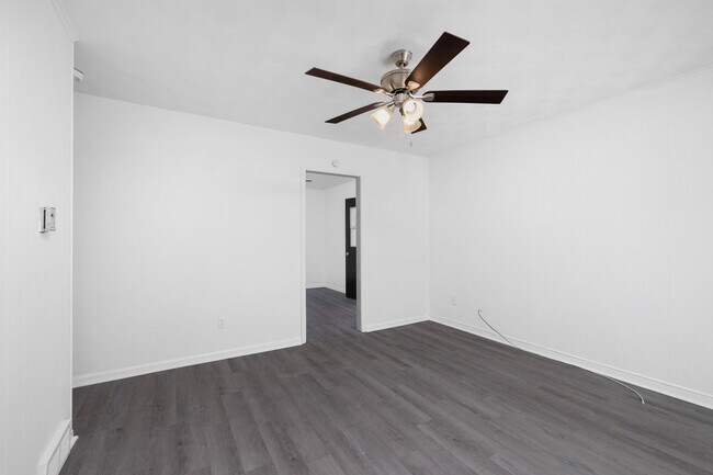 Foto del edificio - Completely Remodeled Home Near Shelby Forest